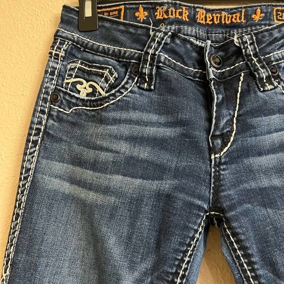 SOLD Rock Revival jeans - Picture 5 of 5